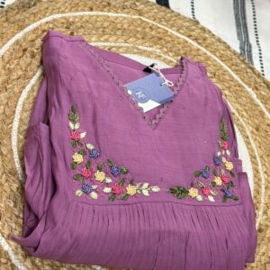 Mauve Embroidered Kurta set-Mul chanderi