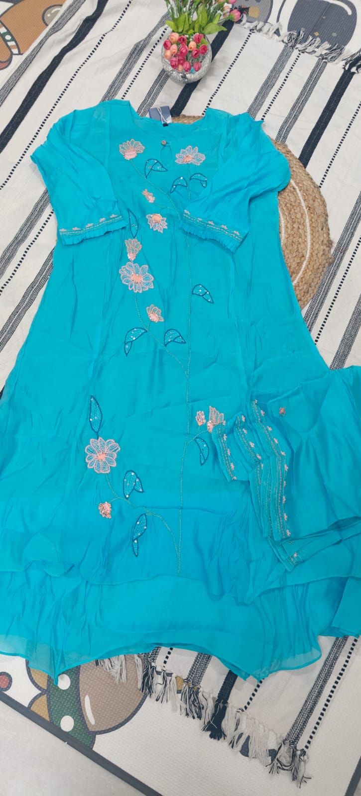 Teal Blue Dual-Layer Embroidered Kurta Set - Image 4
