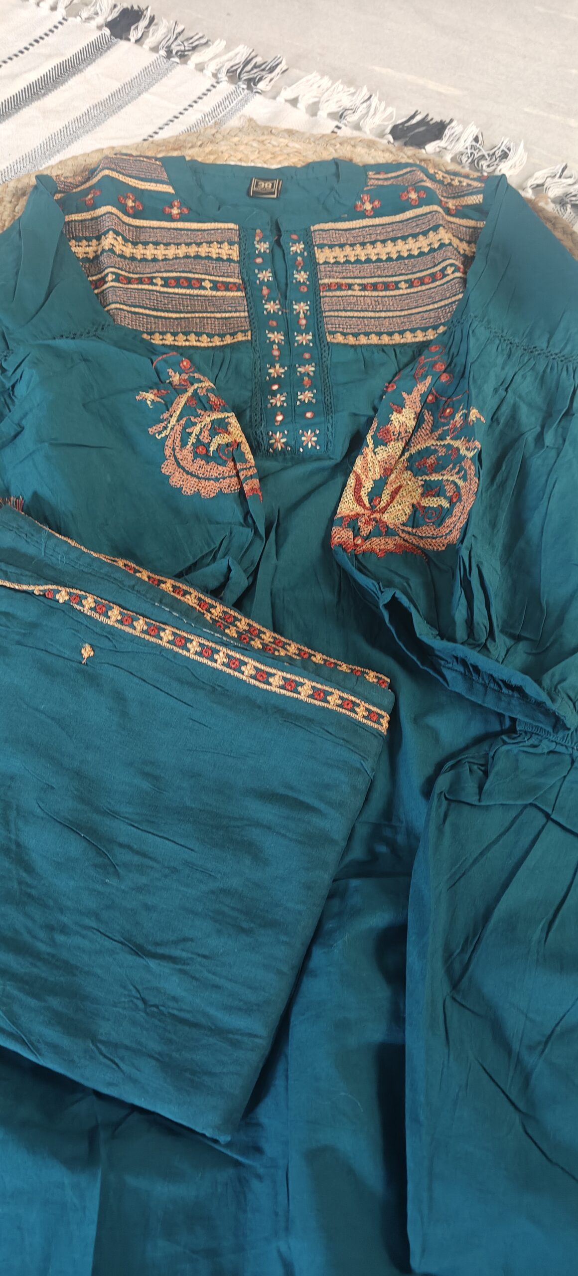 Emerald Festive Handwork Kurta Set - Image 2