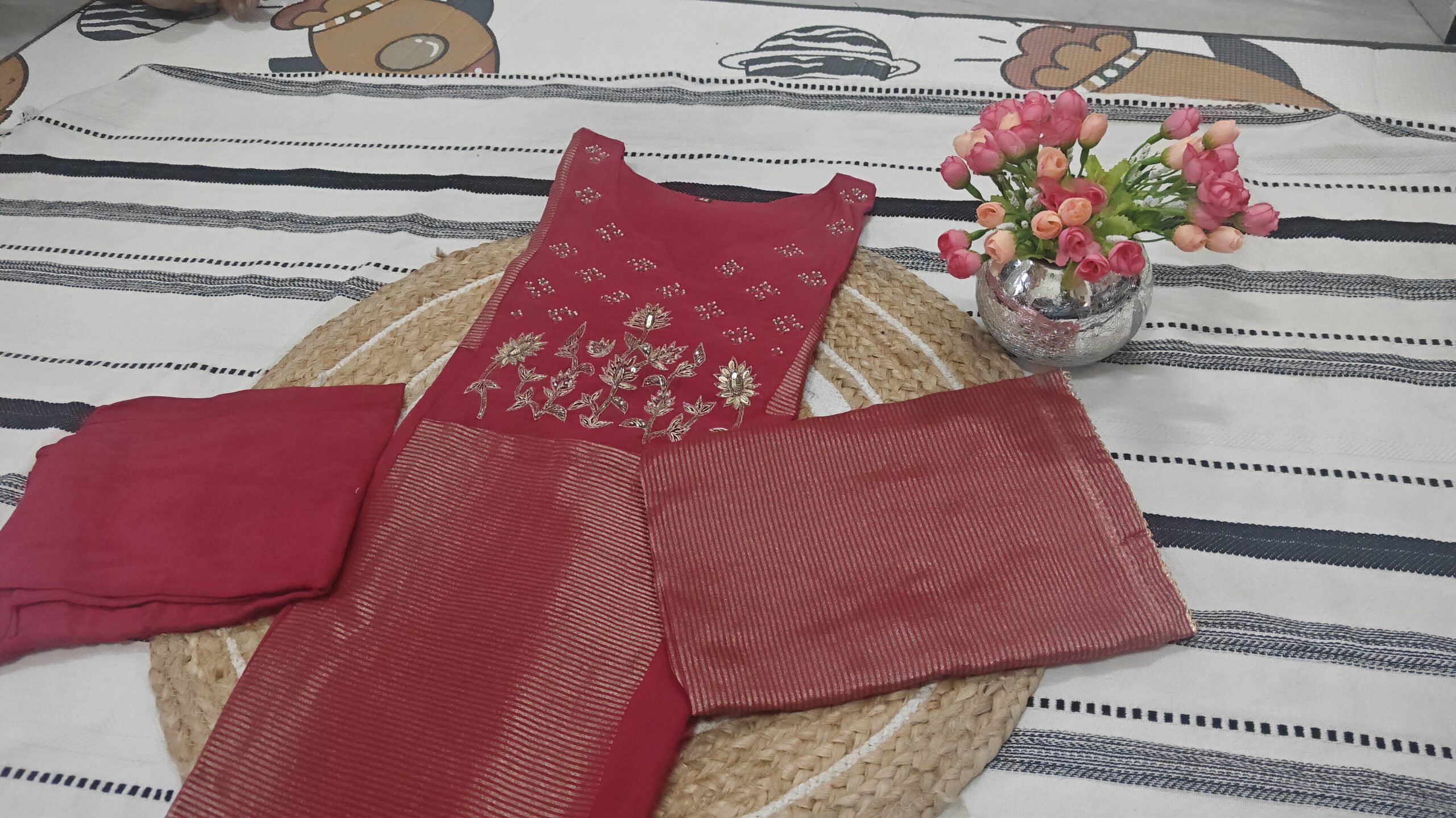 Red Embroidered Kurta Set for Women Wedding Wear - Image 6
