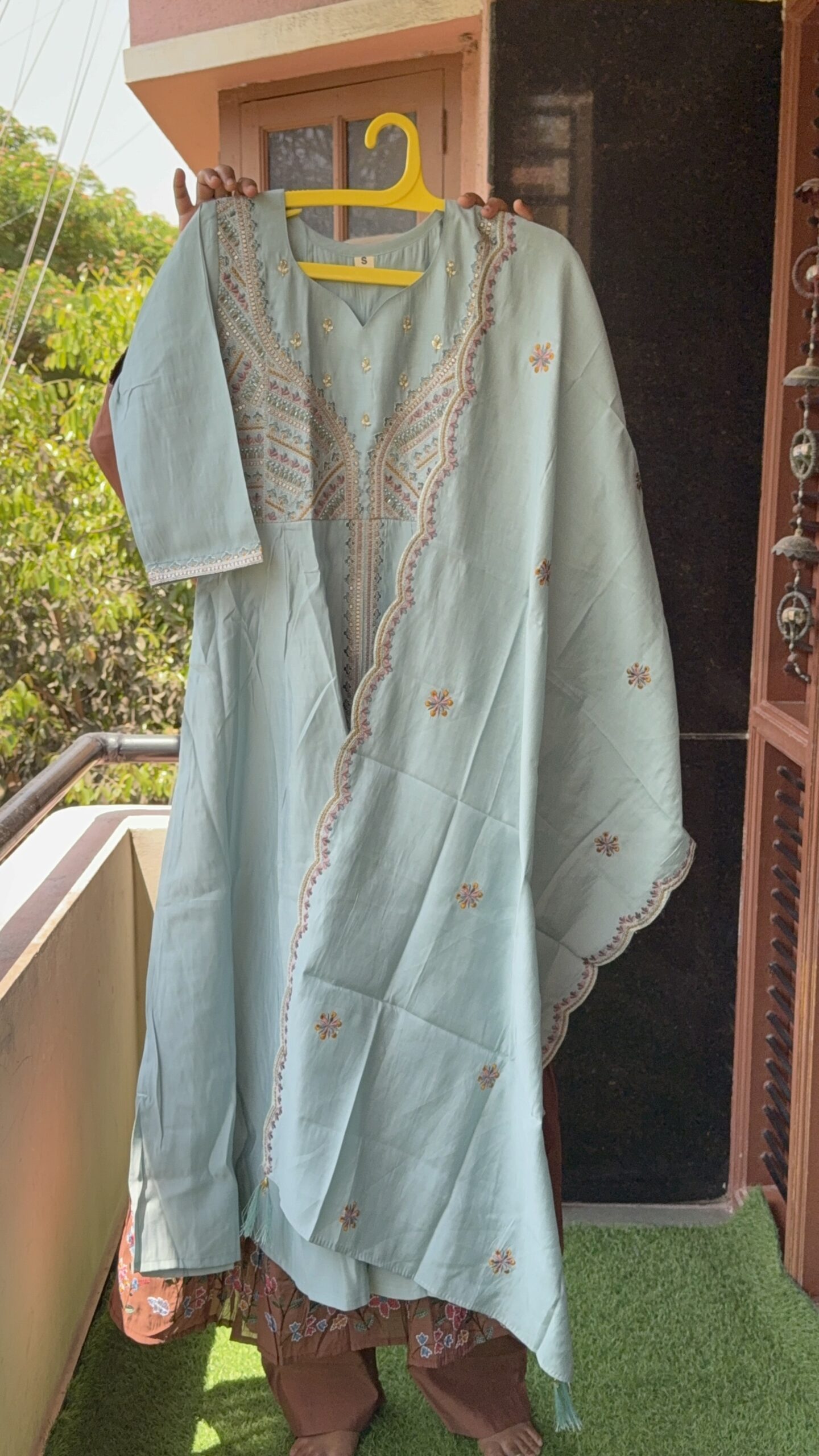 Mul Chanderi Embroidered Kurta Set-ICE blue - Image 5