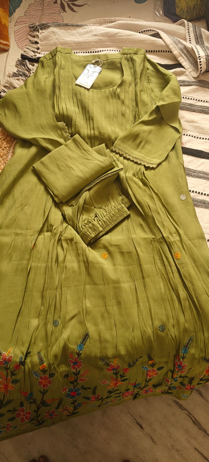 Embroidered Mul Chanderi 2-Piece Set - Image 7