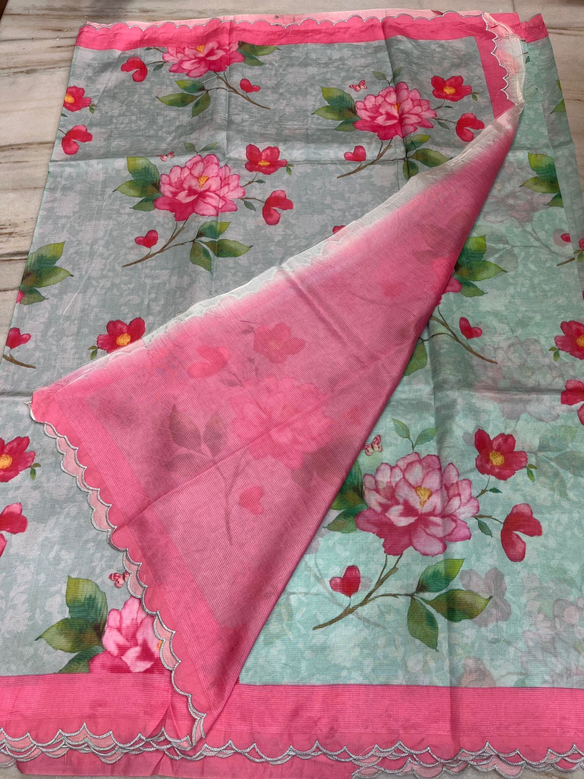 ๐ธ Rose Blossom Mangalagiri Silk Saree with Digital Floral Prints & Scallop Border